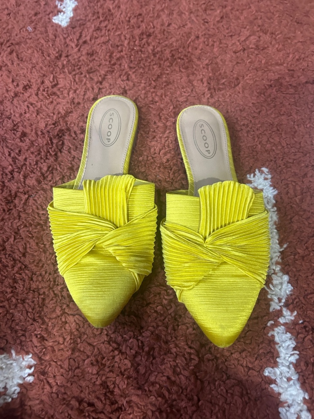 SCOOP Yellow Knotted Pleated Slip-On Sandals